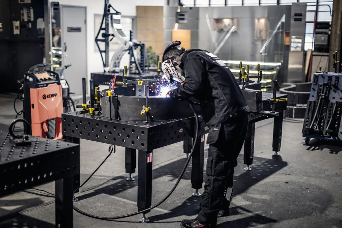 System 28 4'x8' (48"x96") Siegmund Imperial Series (Inch) Welding Table with Plasma Nitration - 1 - Image 3